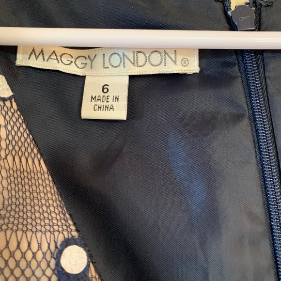 Navy blue polka dot Maggy London dress - size 6 - Picture 4 of 4